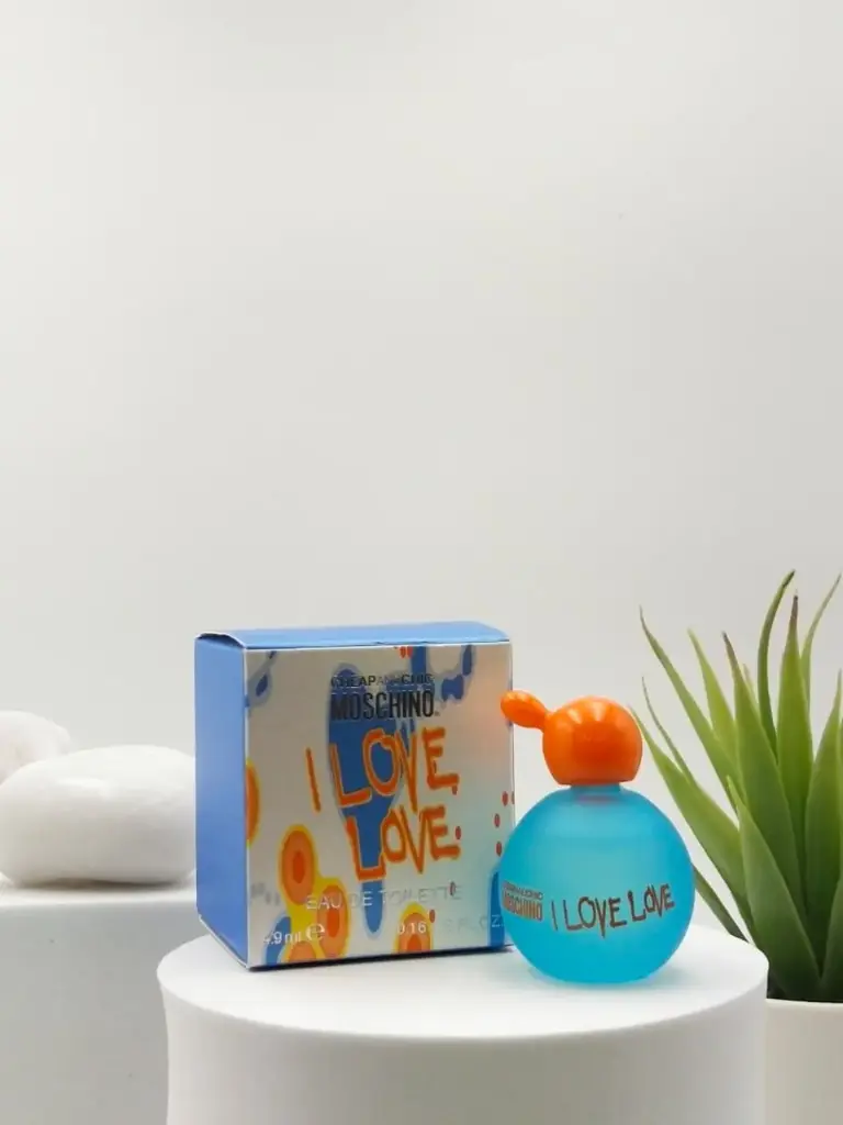 Moschino Cheap N Chic I Love Love EDT 4.9 ml