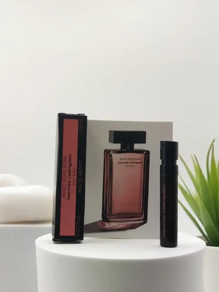 Narciso Rodriguez Musc Noir Rose For Her EDP 0.8 ml